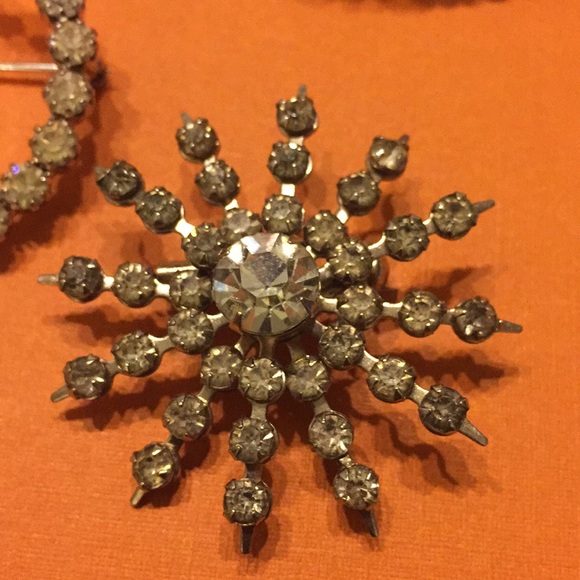 - Bundle of 4 vintage pins brooches excellent used condition - Picture 3 of 5